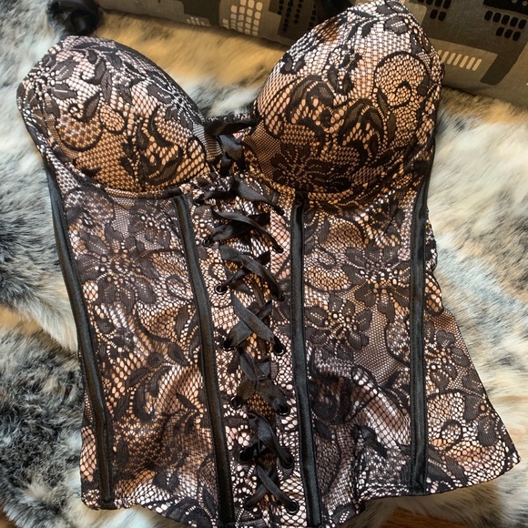 Corset Style Shirt - Picture 1 of 2